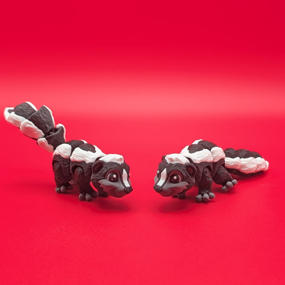 Mini Skunk | Articulated Desk Pet with Locking Tail